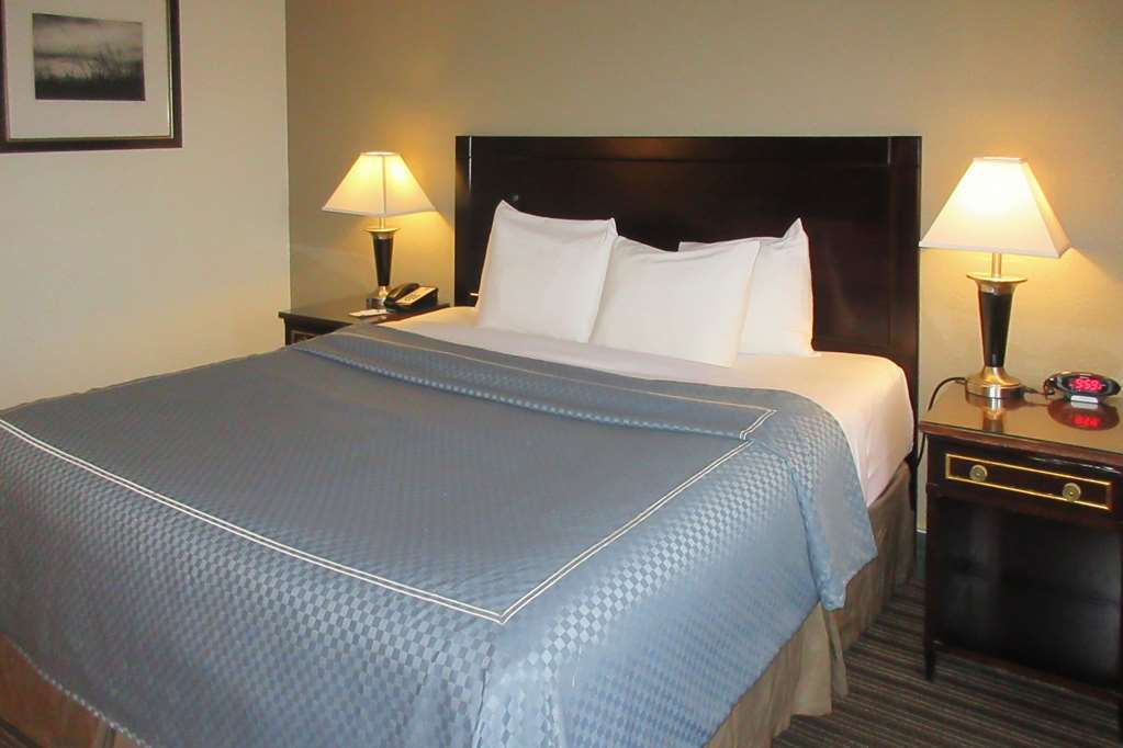 Inn At The Highland Denver Downtown Стая снимка